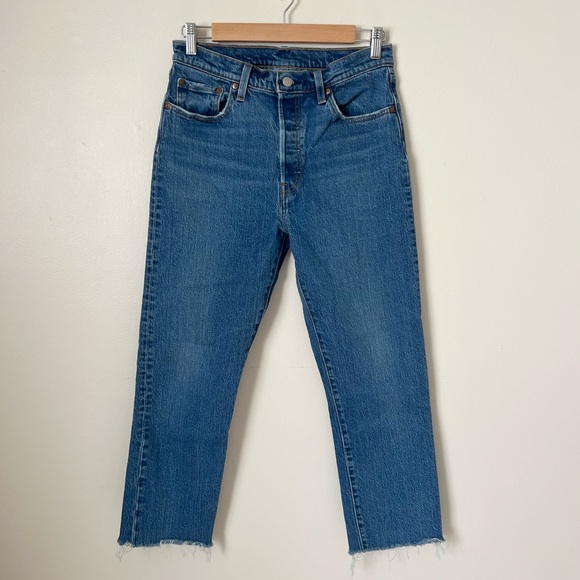 Levi's 501 Medium Wash Ankle Jeans Size 29 - Picture 2 of 9